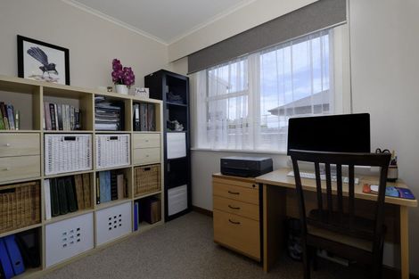 Photo of property in 2 Rimu Street, Gate Pa, Tauranga, 3112