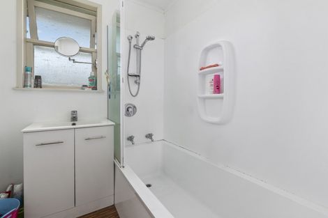 Photo of property in 24 Fenruss Street, Fairy Springs, Rotorua, 3015