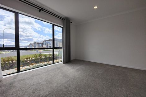 Photo of property in 37 Elevation Street, Flat Bush, Auckland, 2019