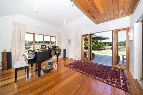 Photo of property in 450 Stoney Creek Road, Kelvin Grove, Palmerston North, 4470