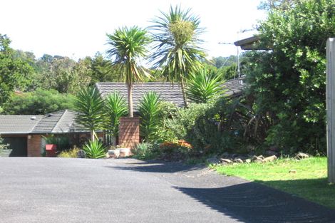 Photo of property in 23 Ryehill Close, New Lynn, Auckland, 0600
