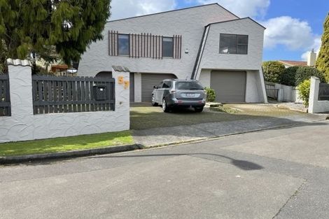 Photo of property in 57 Waterloo Crescent, Hokowhitu, Palmerston North, 4410