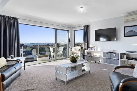 Photo of property in 8 Seaview Road, Otumoetai, Tauranga, 3110