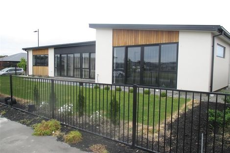 Photo of property in 16 David Buist Crescent, Halswell, Christchurch, 8025