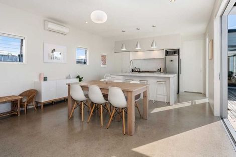 Photo of property in 11 Coprosma Close, Papamoa Beach, Papamoa, 3118