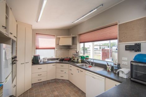 Photo of property in 16 Saint Leonards Road, Temuka, 7920