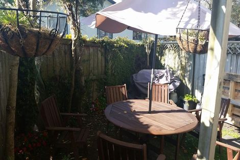 Photo of property in 14/3 Orwell Road, Greenhithe, Auckland, 0632