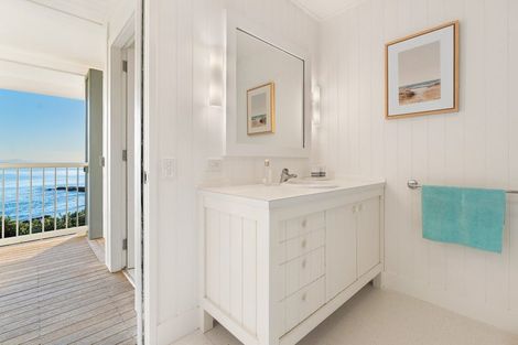 Photo of property in 350 Mcauslin Road, Whananaki, Hikurangi, 0181