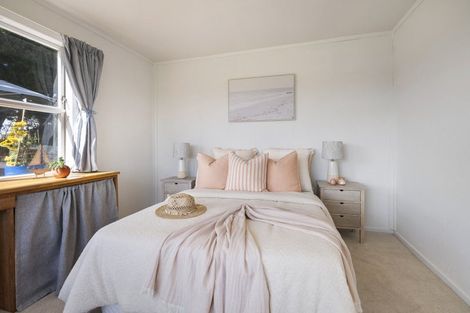 Photo of property in 8 Signal Street, Foxton Beach, Foxton, 4815