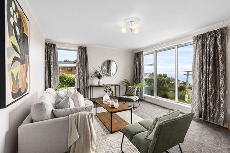 Photo of property in 45 Hiwi Crescent, Titahi Bay, Porirua, 5022