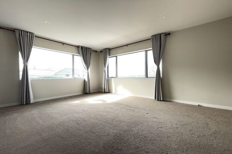 Photo of property in 28a Bruce Road, Glenfield, Auckland, 0629