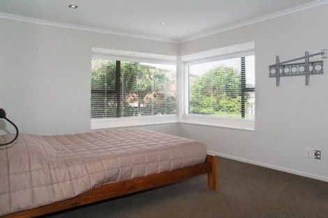 Photo of property in 5 Ramphal Terrace, Khandallah, Wellington, 6035