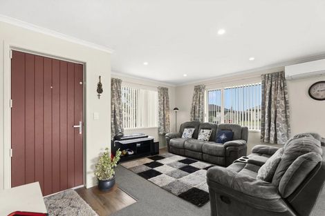 Photo of property in 8 Maple Grove, Solway, Masterton, 5810