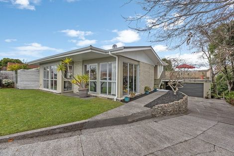 Photo of property in 4 Evelyn Place, Welbourn, New Plymouth, 4310