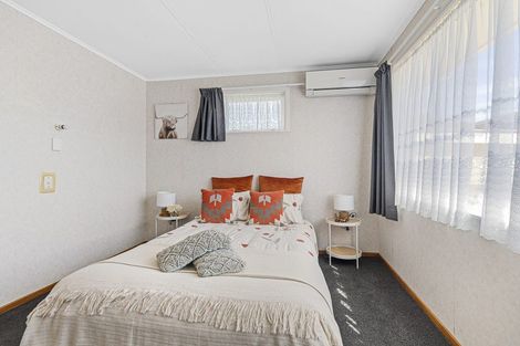 Photo of property in 19 Hume Street, Waitara, 4320