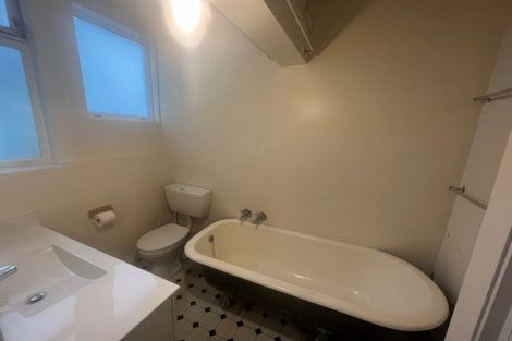 Photo of property in 195 The Terrace, Wellington Central, Wellington, 6011