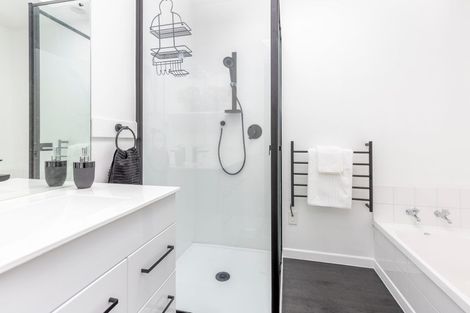 Photo of property in 1/23 South Street, Papakura, 2110