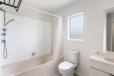 Photo of property in 1/5 Dana Place, Somerville, Auckland, 2014
