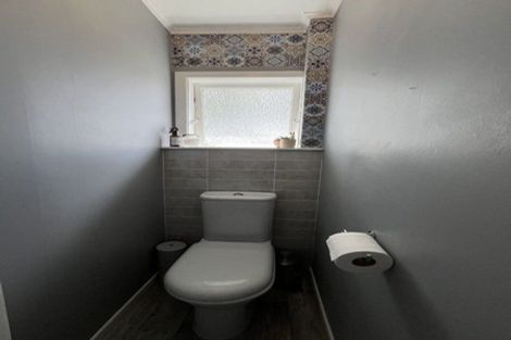 Photo of property in 1/16 Roseburn Place, Pakuranga, Auckland, 2010