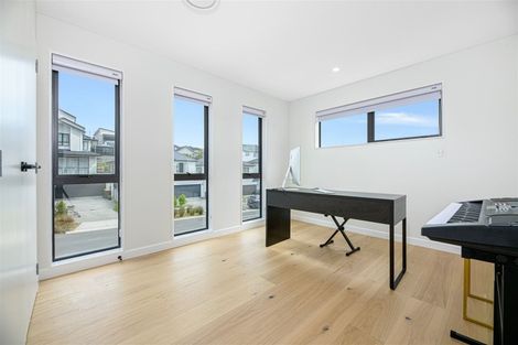 Photo of property in 45 Windlass Street, Long Bay, Auckland, 0630