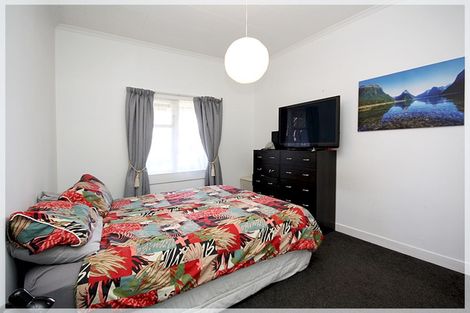Photo of property in 27 Punga Street, Tangimoana, 4822