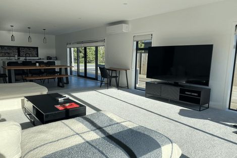 Photo of property in 31 Regent Street, Martinborough, 5711