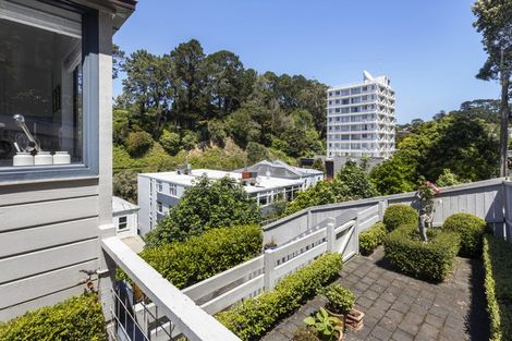 Photo of property in 18 Patanga Crescent, Thorndon, Wellington, 6011