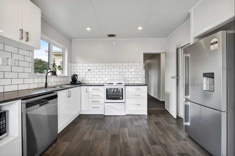 Photo of property in 46 Celia Street, Stratford, 4332