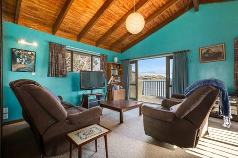 Photo of property in 22a Steyne Avenue, Plimmerton, Porirua, 5026