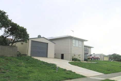 Photo of property in 41 Almora View, Ascot Park, Porirua, 5024