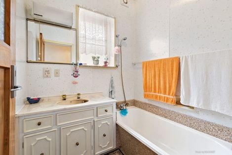 Photo of property in 25a Bauchop Road, Waterloo, Lower Hutt, 5011