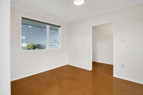 Photo of property in 5 Oturi Road, Waverley, 4510