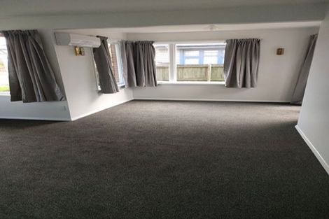 Photo of property in 19 Dunedin Street, Redwood, Christchurch, 8051