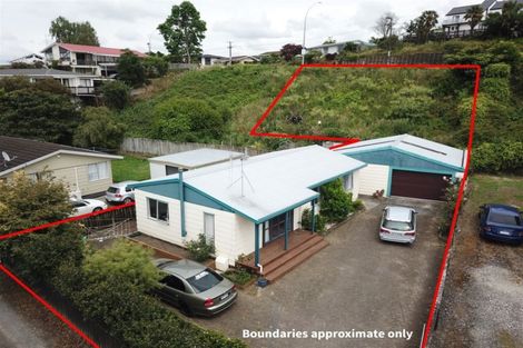 Photo of property in 422 Kahikatea Drive, Dinsdale, Hamilton, 3204