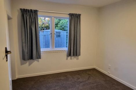 Photo of property in 37 Awanui Street, Merrilands, New Plymouth, 4312