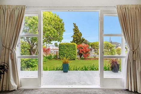 Photo of property in 1 Island View Road, Western Heights, Rotorua, 3015