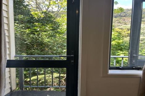 Photo of property in 29 Lawson Place, Mount Victoria, Wellington, 6011