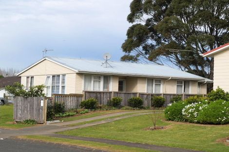Photo of property in 6 Carver Place, Mangere East, Auckland, 2024