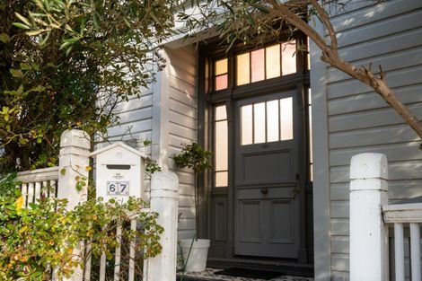Photo of property in 67 Austin Street, Mount Victoria, Wellington, 6011