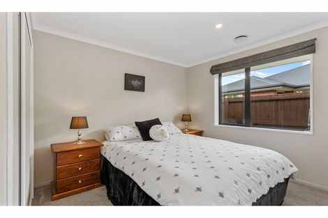 Photo of property in 15 Globe Bay Drive, Templeton, Christchurch, 8042