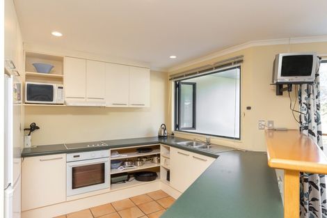 Photo of property in 9/45 Beach Road, Waikawa, Picton, 7220