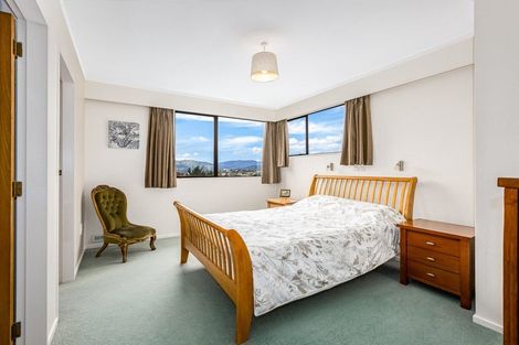 Photo of property in 7 Furneaux Grove, Whitby, Porirua, 5024