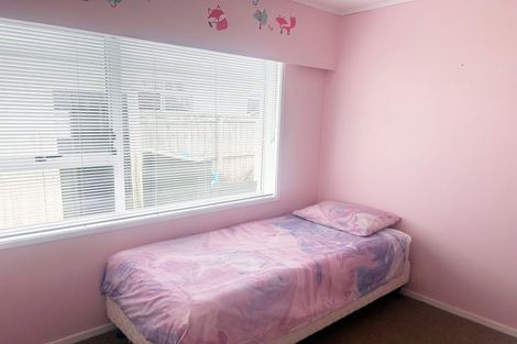 Photo of property in 1/126 Clevedon Road, Papakura, 2110