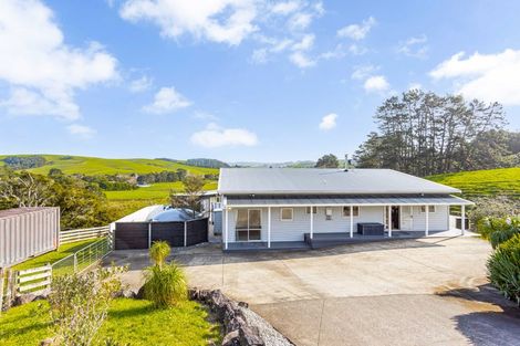 Photo of property in 101 Waikoukou Valley Road, Waimauku, 0882