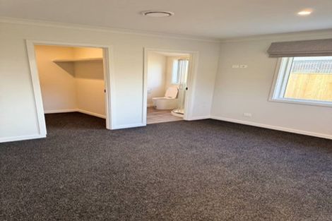 Photo of property in 10 Austin Place, Awapuni, Palmerston North, 4412