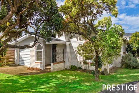 Photo of property in 1/17 Craig Road, Milford, Auckland, 0620