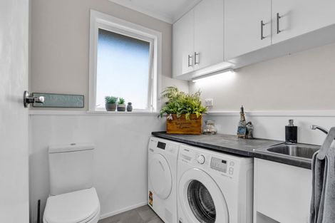 Photo of property in 19 Clearmont Crescent, Blagdon, New Plymouth, 4310