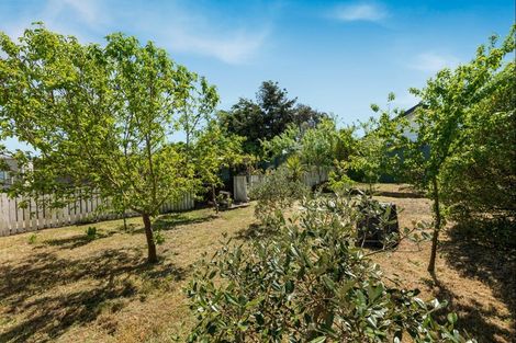 Photo of property in 25 Lyndhurst Crescent, Aranui, Christchurch, 8061