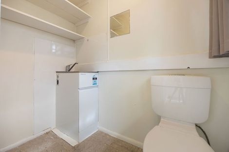 Photo of property in 16 Helena Road, Hillcrest, Hamilton, 3216