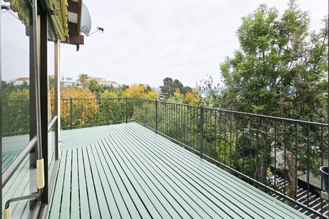 Photo of property in 27 Burns Road, Hospital Hill, Napier, 4110